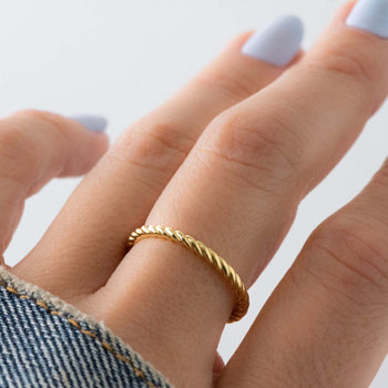 Ultra Thin Spiral Stacking Ring